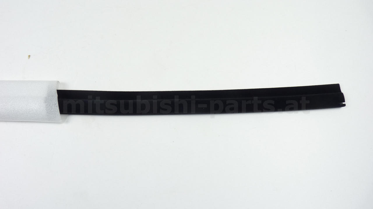 Dichtung Seitenscheibe, OEM Mitsubishi, Neu, Mitsubishi Pajero L040G/L140G,, MB646867